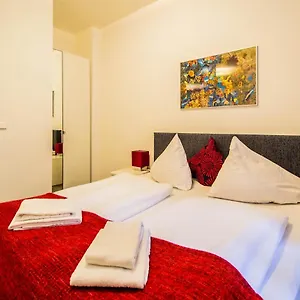 Labyrinth By Ruterra Apartment Prague